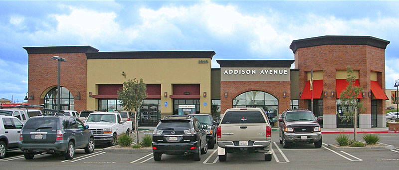 Creekside Plaza Exterior